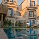 Fora Bella Otel
