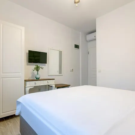 Hotel Fora Bella