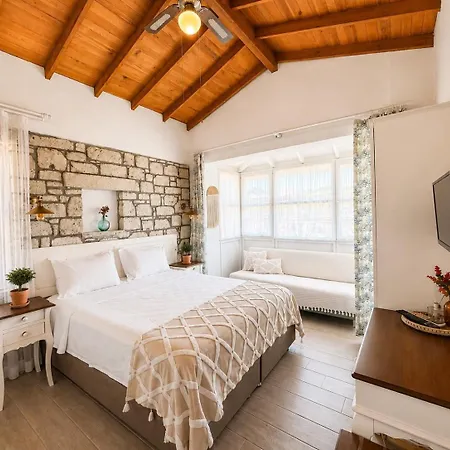 Hotel Fora Bella